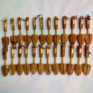💯CEDAR ELEMENTS💯 12 PAIRS REAL WOOD SHOES HORNS ADJUSTABLE .